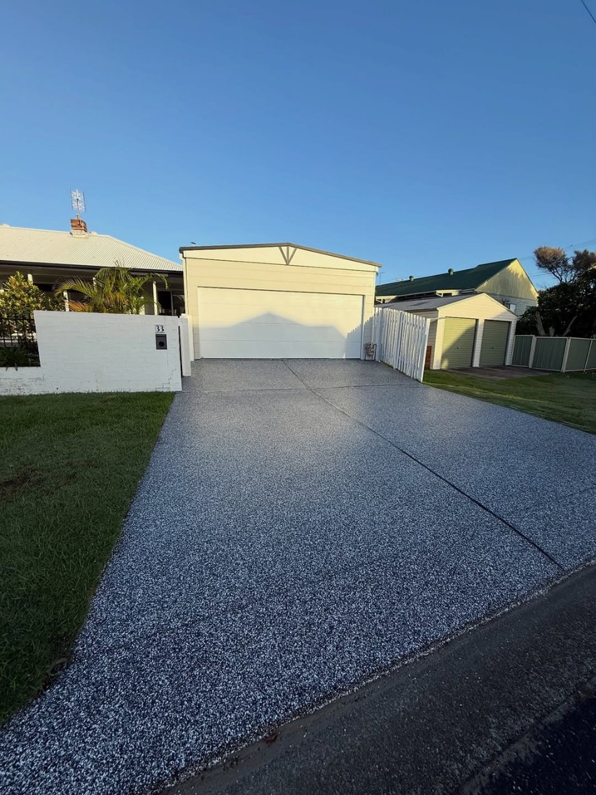Decorative flake coating on a completed Allsorts driveway